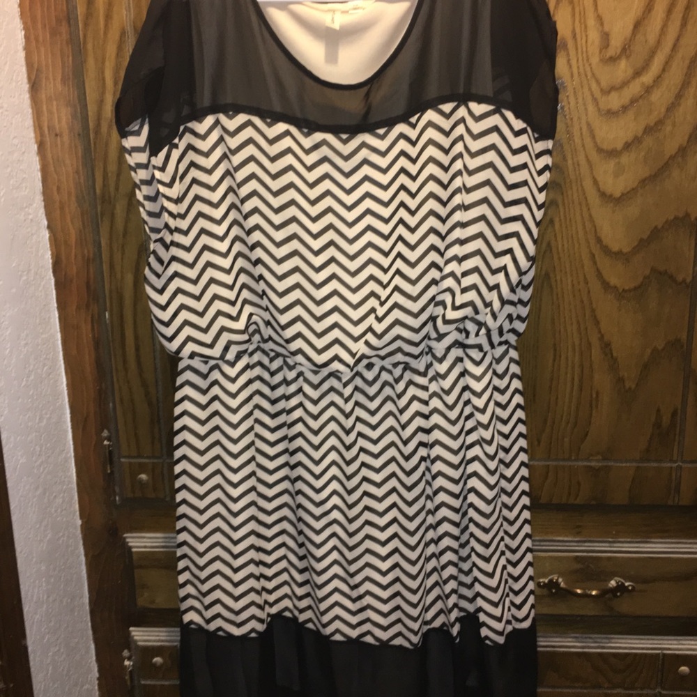 Chevron Print 2x Dress